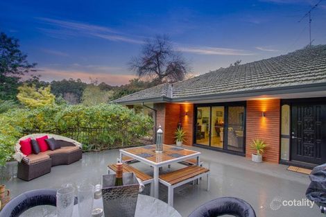 17 View Hill Rd, Cockatoo, VIC 3781