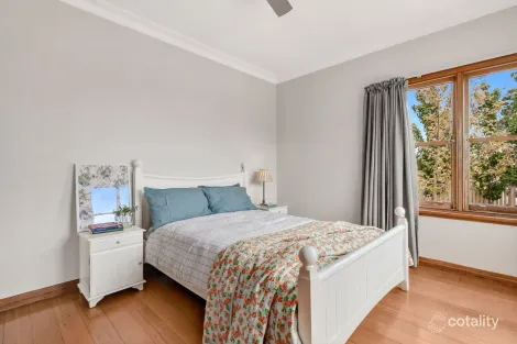 Property photo of 41 Kinlock Street Bell Post Hill VIC 3215