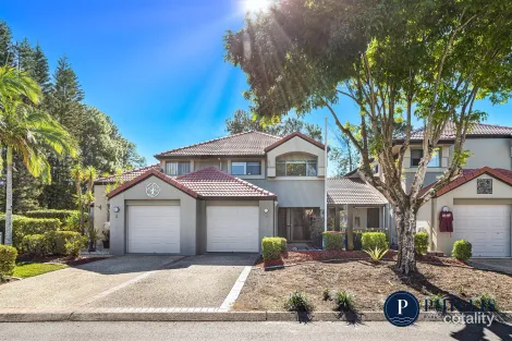 Property photo of 2/19 Santa Barbara Road Hope Island QLD 4212