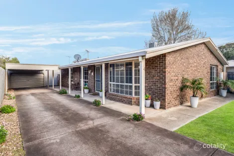 4 Foot Ct, Lara, VIC 3212
