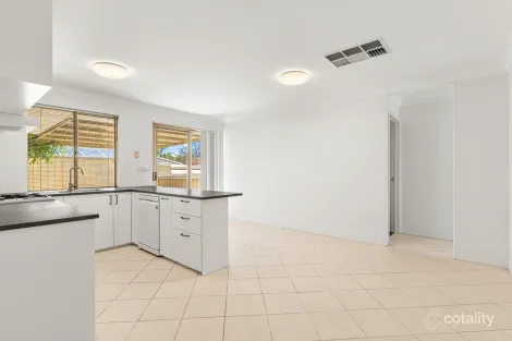 Property photo of 28 Perham Crescent Leda WA 6170