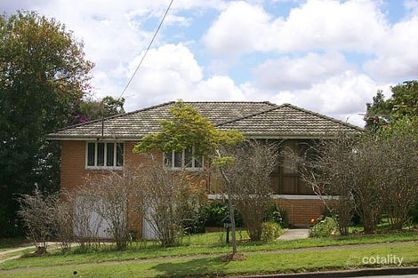 129 Redwood St, Stafford Heights, QLD 4053