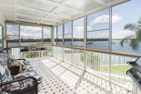 Property photo of 2 Paradise Parade Paradise Point QLD 4216