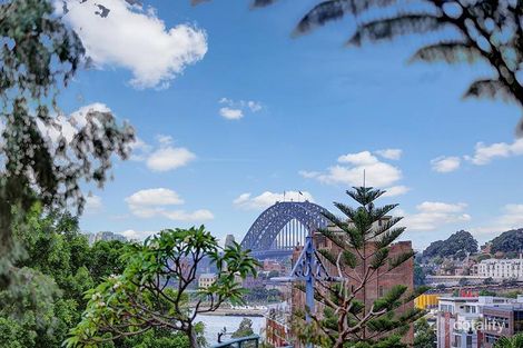 Property photo of 402/22 Point Street Pyrmont NSW 2009