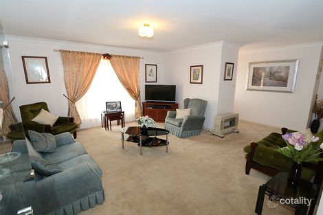 Property photo of 27 Kimba Drive Glenfield Park NSW 2650