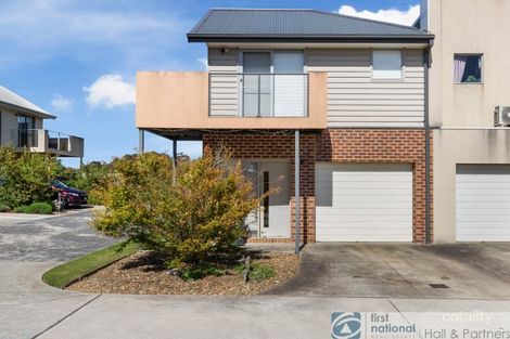 8/2 Sanoma Dr, Skye, VIC 3977