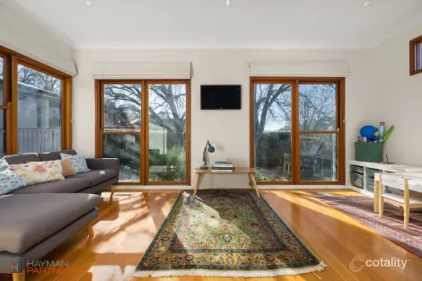 Property photo of 10 McLean Place Curtin ACT 2605