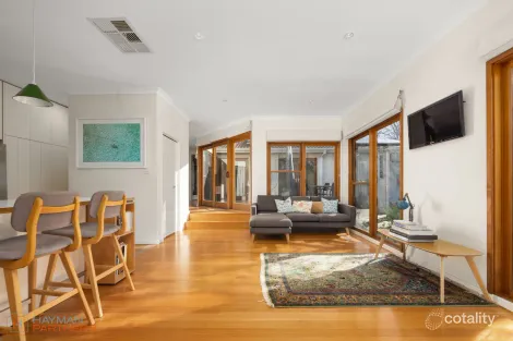 Property photo of 10 McLean Place Curtin ACT 2605