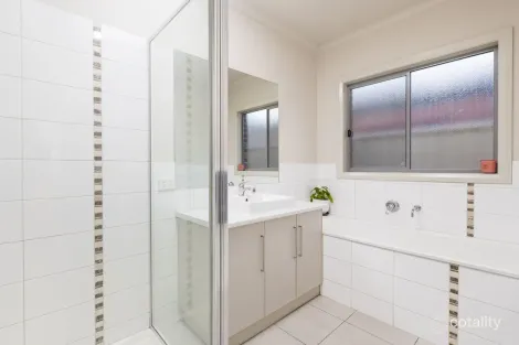 Property photo of 3 Mirage Drive Mildura VIC 3500