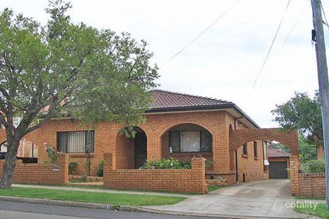 59 Old Kent Rd, Greenacre, NSW 2190