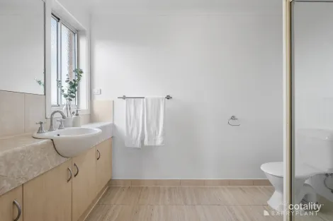Property photo of 1 Jolley Rise Harkness VIC 3337
