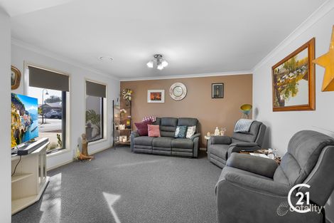 Property photo of 31 Declan Way Echuca VIC 3564