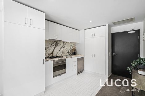 Property photo of 100/18 Waterview Walk Docklands VIC 3008