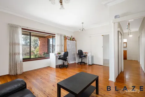 Property photo of 6 Maunder Avenue Girraween NSW 2145