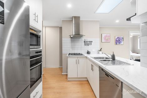 Property photo of 33 Kooyonga Way Morphett Vale SA 5162
