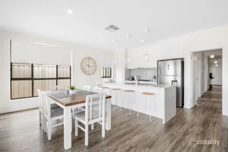 Property photo of 5D Blanche Parade Hindmarsh Island SA 5214