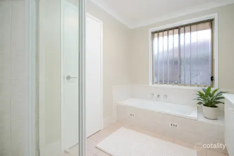 Property photo of 5 Morgan Place Glendenning NSW 2761