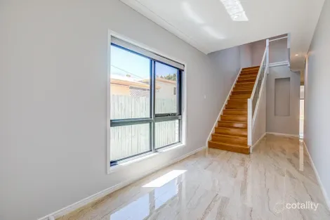 Property photo of 129 Armstrong Road Cannon Hill QLD 4170