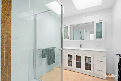 Property photo of 10 Malcolm Court Frankston VIC 3199