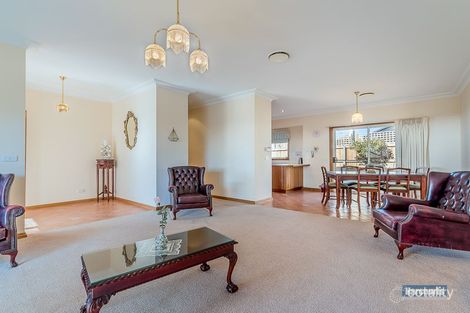 Property photo of 5/1 Princes Way Drouin VIC 3818