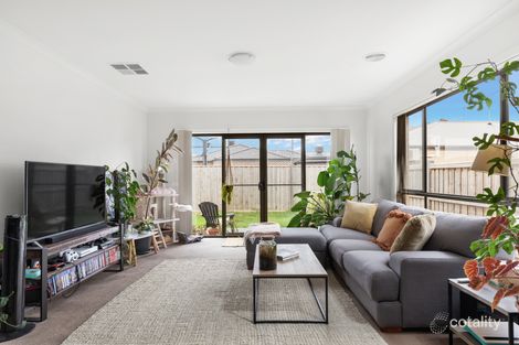 Property photo of 19 Beagle Street Tarneit VIC 3029