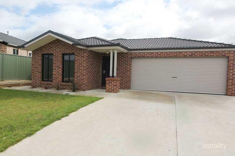 13 Rimmington Dr, Sebastopol, VIC 3356