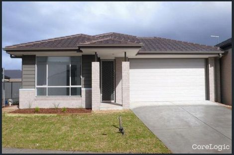 Property photo of 4 Sincere Drive Point Cook VIC 3030