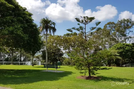 Property photo of 2/20 Park Parade Shorncliffe QLD 4017