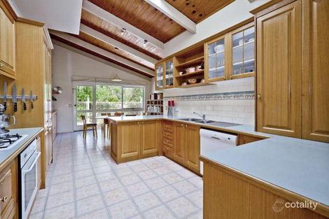 Property photo of 20 Bainbridge Drive Eltham VIC 3095