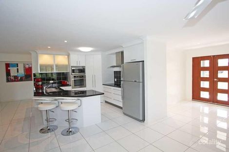 Property photo of 14 Keppel Crescent Thabeban QLD 4670