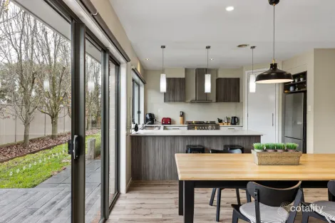 Property photo of 30 Jarrah Drive Alfredton VIC 3350