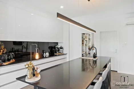 Property photo of 3-5 Bronzewing Close Woree QLD 4868