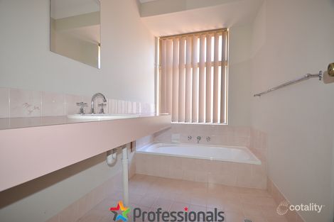 Property photo of 3 Dundas Place Greenfields WA 6210