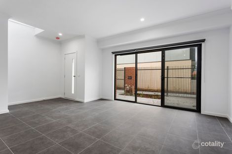 Property photo of 11 Codrus Walk Pakenham VIC 3810