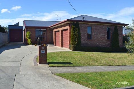 22 Quigley Cres, Churchill, VIC 3842