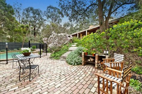 Property photo of 3 Eucalyptus Road Eltham VIC 3095