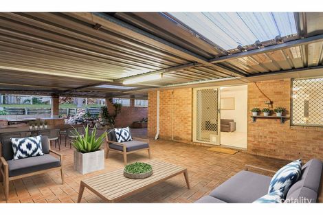 Property photo of 13 Hampshire Gardens Parmelia WA 6167
