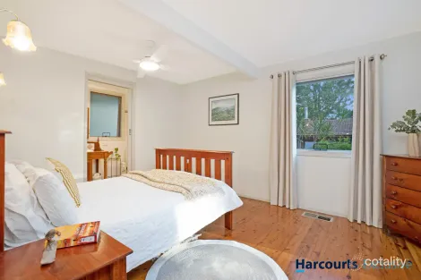 Property photo of 11 Larra Crescent North Rocks NSW 2151