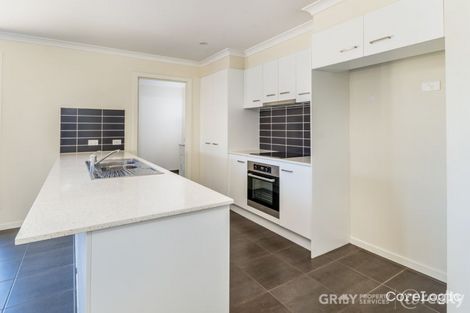 18 Grice Cres, Ningi, QLD 4511