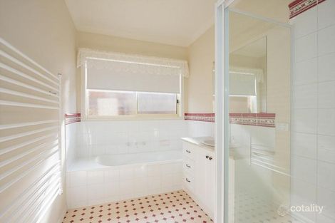 Property photo of 10 Gardenia Place Whittlesea VIC 3757