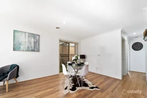 Property photo of 24 James Cook Drive Truganina VIC 3029