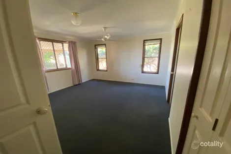 Property photo of 8 Glen Appin Drive Avoca QLD 4670