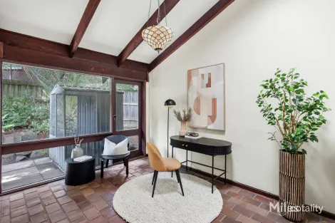 Property photo of 14 Phillips Crescent Rosanna VIC 3084