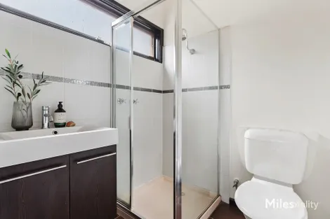 Property photo of 14 Phillips Crescent Rosanna VIC 3084