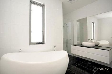 Property photo of 9 Lower Drive Kew VIC 3101