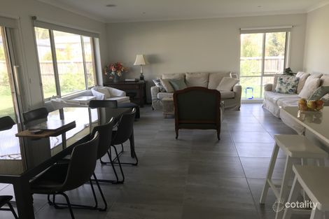 Property photo of 2 Winlaton Way Woodend VIC 3442