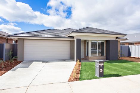 11 Obrien Dr, Alfredton, VIC 3350
