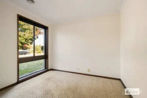 Property photo of 52 Huon Creek Road Wodonga VIC 3690