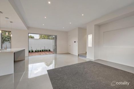 Property photo of 15 Arnold Grove Doncaster VIC 3108