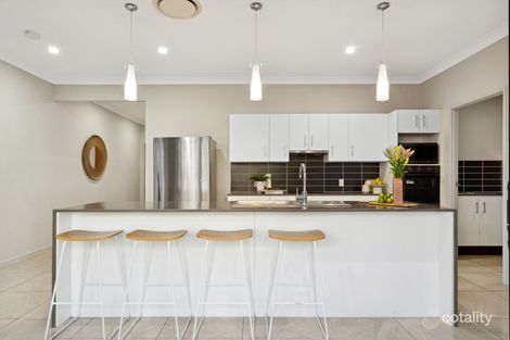 Property photo of 8 Kathdan Close Upper Kedron QLD 4055